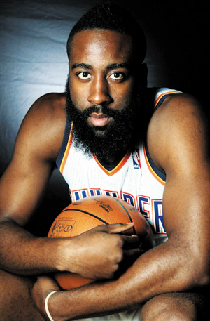 卡什：莱万就该当波兰队长，普罗别日撤他袖标真的很奇怪（卡什：莱万理应担任波兰队长，普罗别日撤下其袖标令人费解）