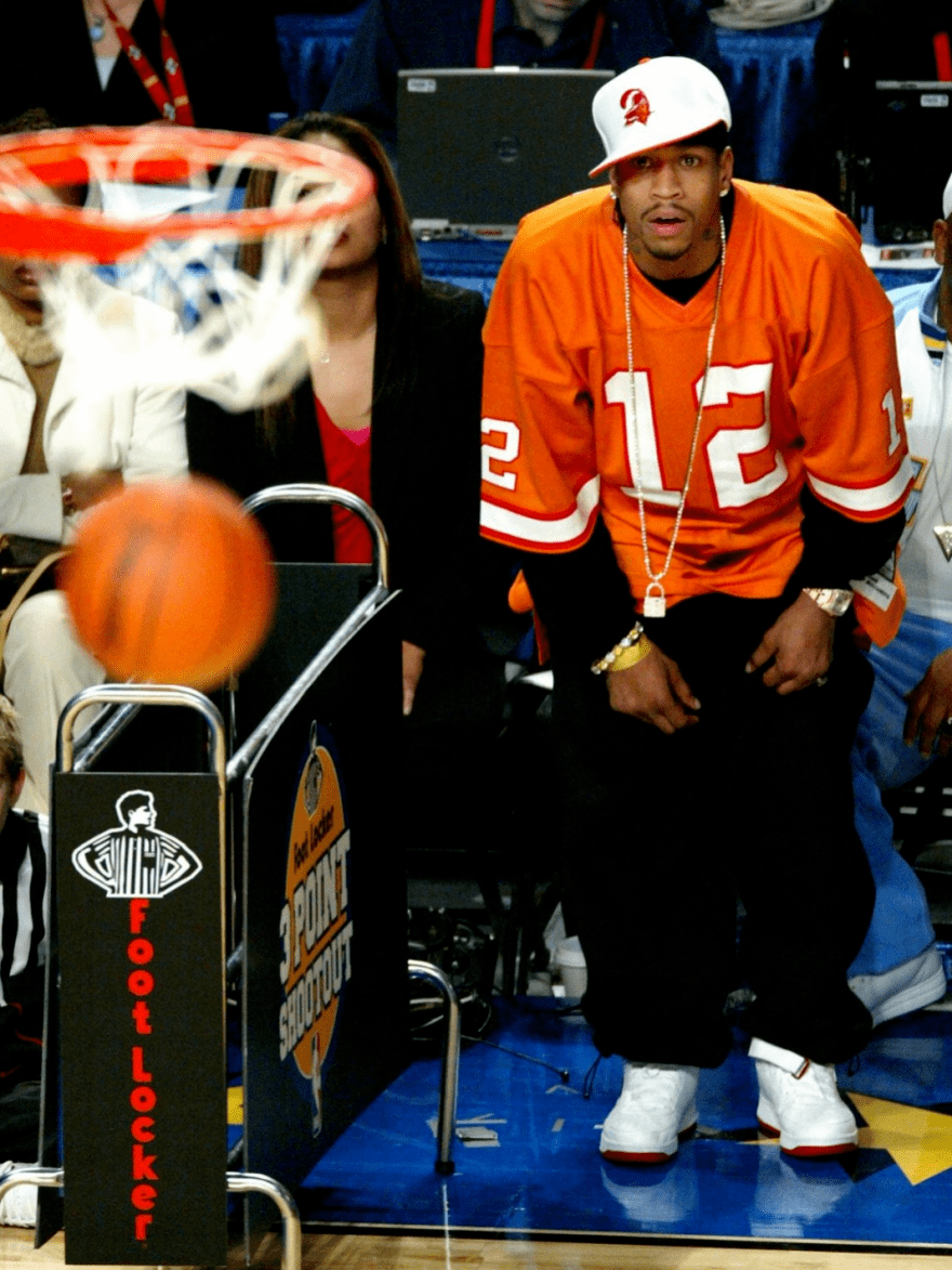 活塞13连胜追平队史纪录！坎宁安24+11带队客场险胜步行者（活塞豪取13连胜追平队史最佳，坎宁安24+11率队客场险克步行者）