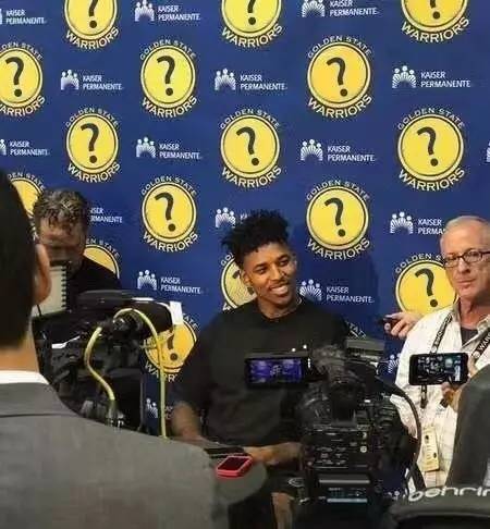 剑南春｜米兰1-0拉齐奥暂登顶，莱奥制胜，托莫里献助攻（剑南春｜莱奥破门托莫里送助攻，米兰1-0小胜拉齐奥暂居榜首）