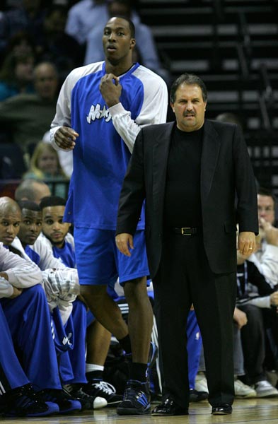 真蓝白，雷克瑟姆发布致敬巴塔哥尼亚威尔士移民的二客球衣（雷克瑟姆推出蓝白配色第二客场球衣：致敬巴塔哥尼亚威尔士移民）