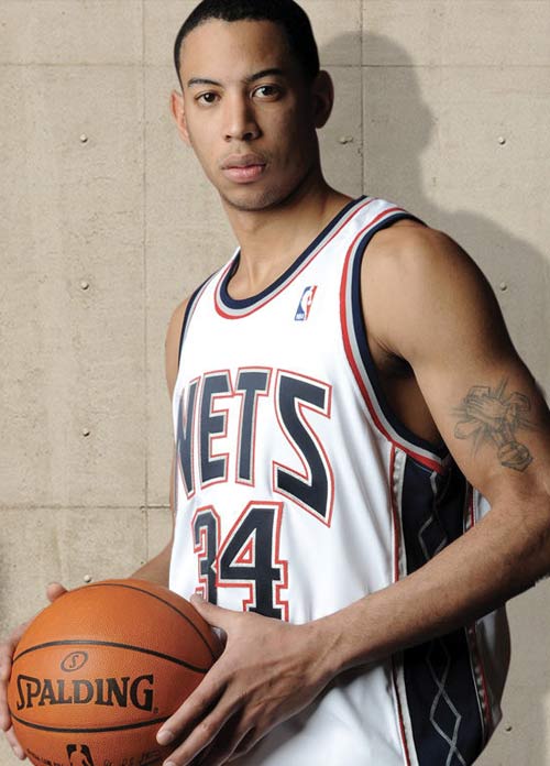 未能与武磊同场竞技，梅伦多夏窗加盟球队，13场贡献1球1助攻（与武磊错过同场，梅伦多夏窗来投，13战1球1助）