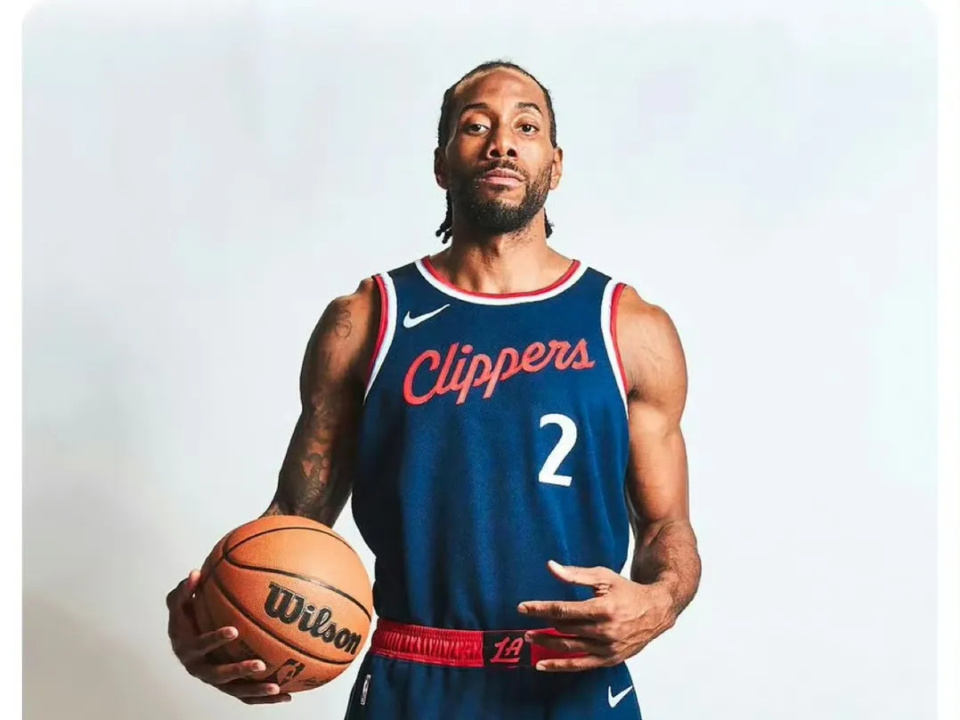 瓦塞尔轰7记三分关键远投救主，35分创个人赛季新高（瓦塞尔7记三分砍35分，关键远投力挽狂澜创赛季新高）