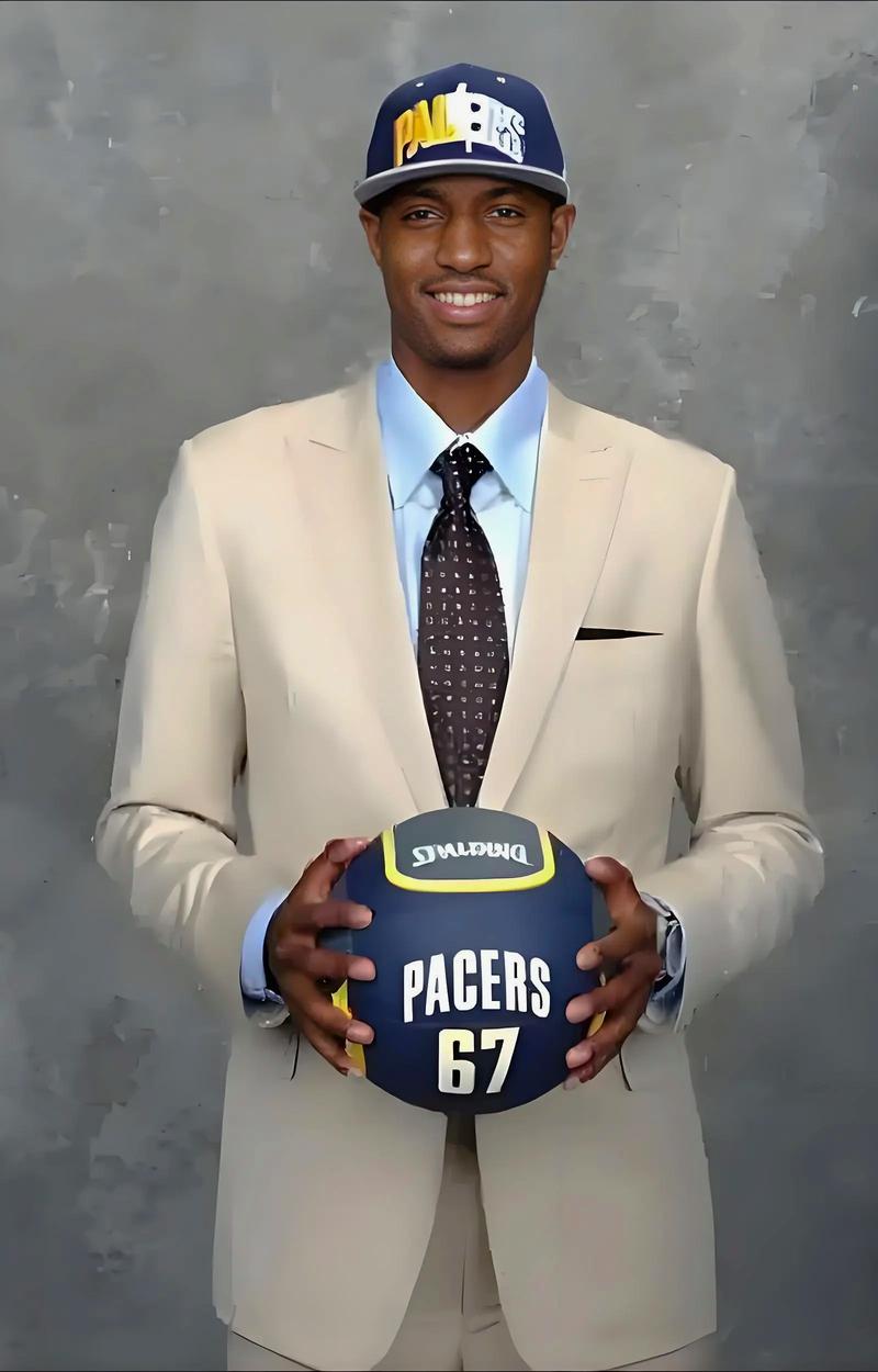 舍甫琴科：我喜欢这支米兰的热情；莱奥能在我那时的米兰踢球（舍甫琴科：我欣赏如今米兰的激情；莱奥在我当年的米兰也能立足）